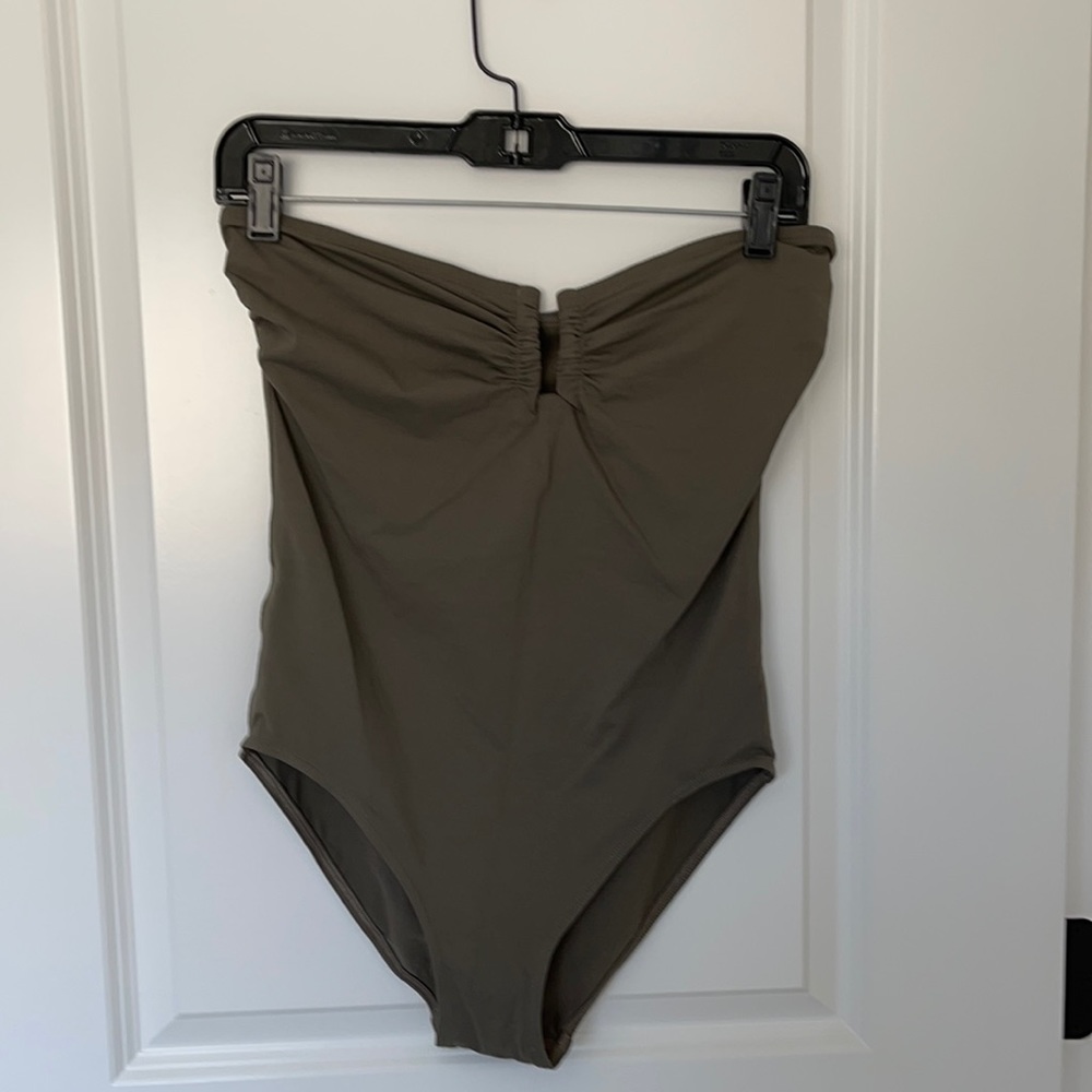 Bathing suit